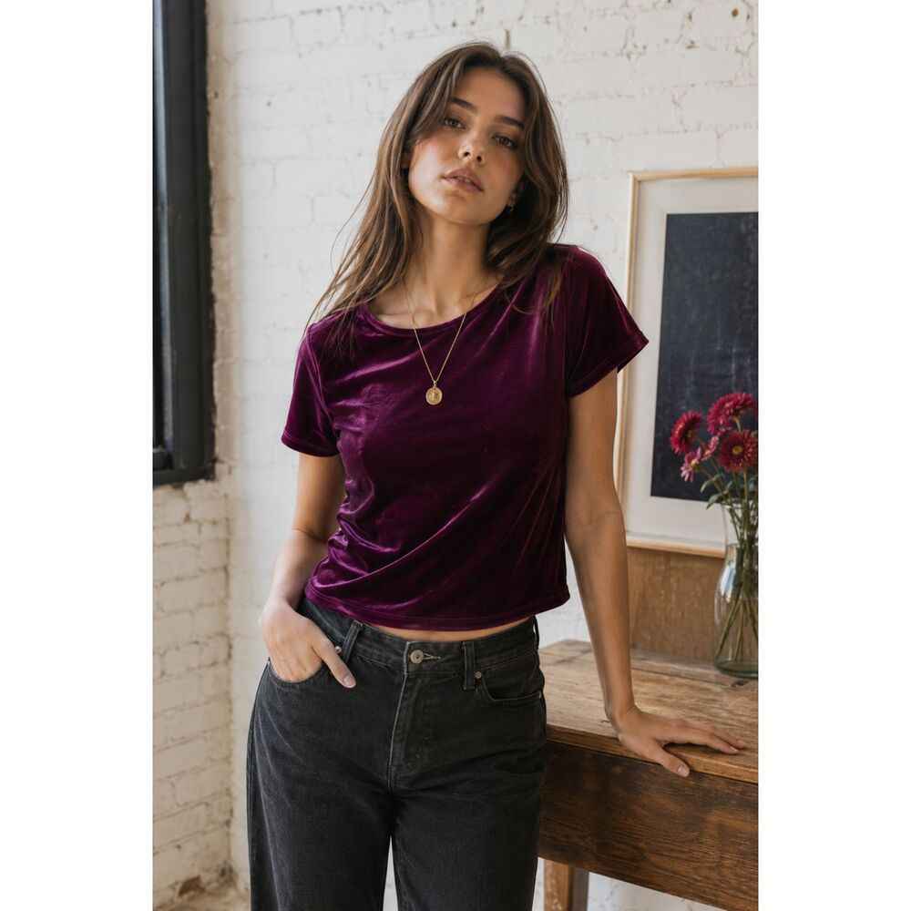 RIPLEY RADER Los Angeles Red Velvet T Shirt Tee Top   Women's Size 2